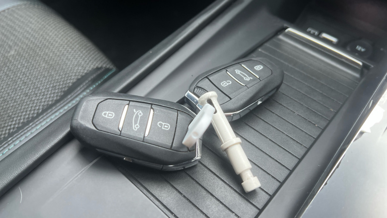 Peugeot 308 1.2 PureTech Allure Premium 5dr EAT8 Petrol Estate